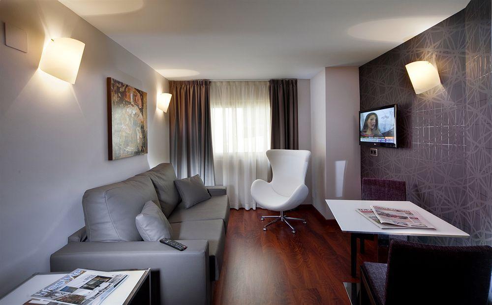 Torreluz Apartamentos Альмерия Экстерьер фото