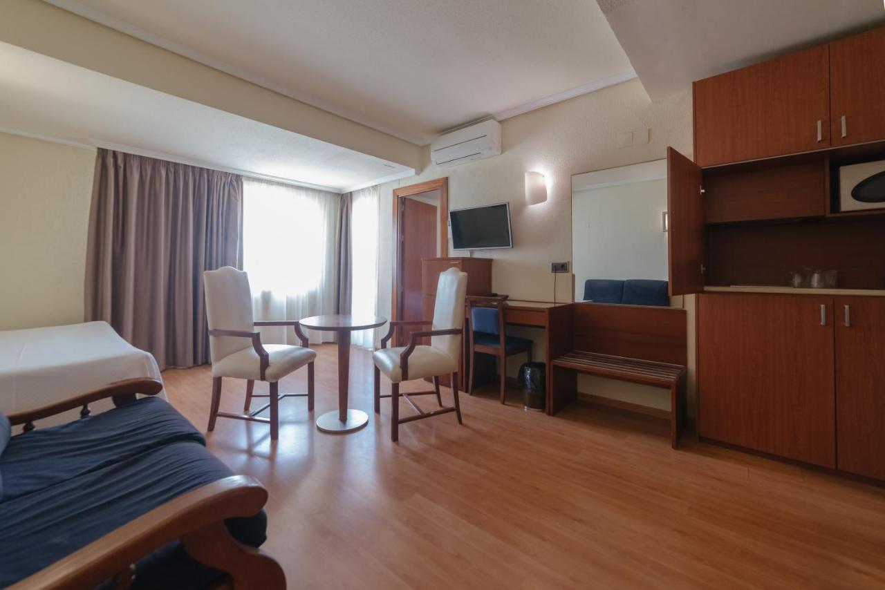 Torreluz Apartamentos Альмерия Экстерьер фото