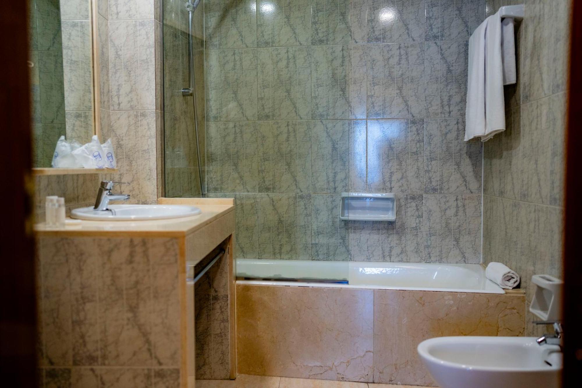 Torreluz Apartamentos Альмерия Экстерьер фото