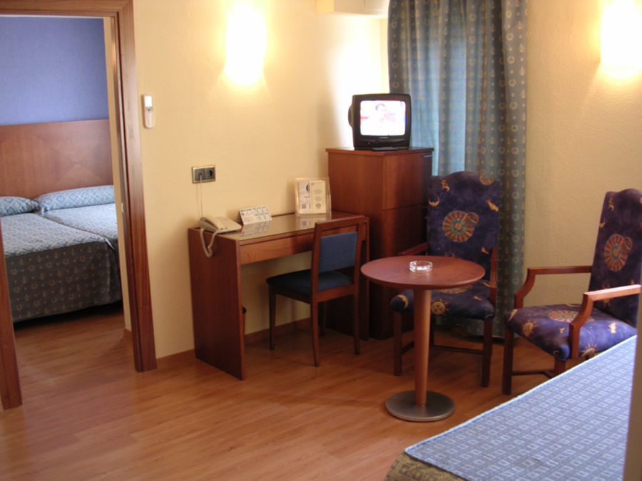 Torreluz Apartamentos Альмерия Экстерьер фото